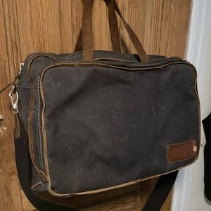 Overnight travel bag. Waxed canvas and leather